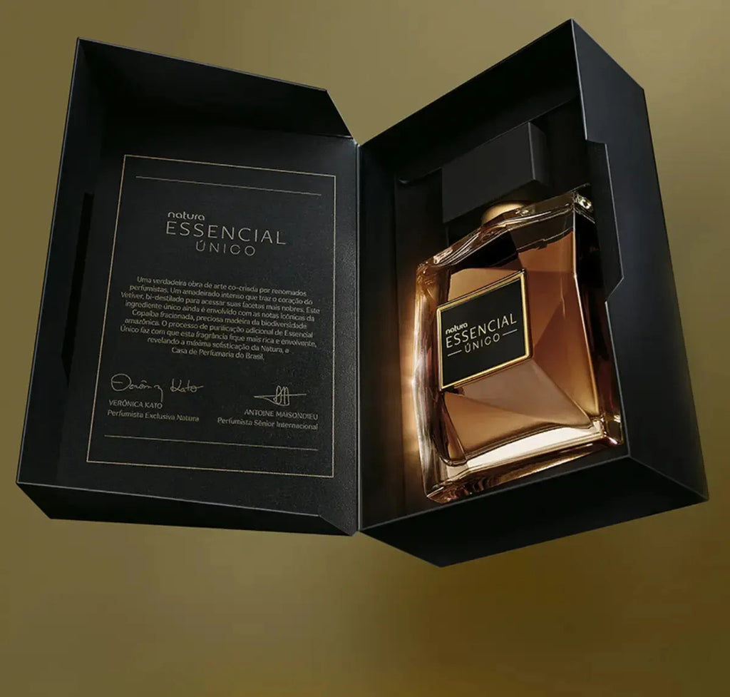 Natura Essencial Masculino perfume spray 90ml with sleek bottle design, featuring modern branding and elegant packaging.