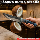 Kit Com Faca De Cozinha E Churrasco Artesanal Full Tang+ Bainha Couro Com Gravuras + Afiador Vermelho Abs Emborrachado Gourmet Premium Forjada A Mão Picanha Chef De Cozinha