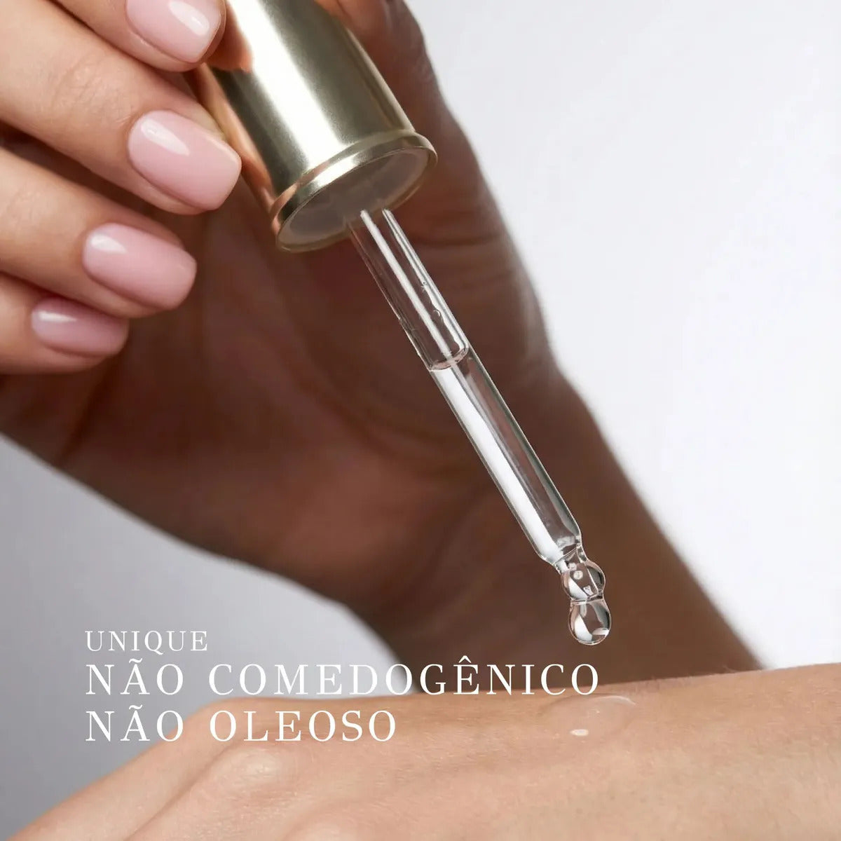 Sérum Facial Unique Reconstrutor Barreira Cutânea 10% Centella Peptídeos Niacinamida Ácido Hialurônico 30ml Saviora