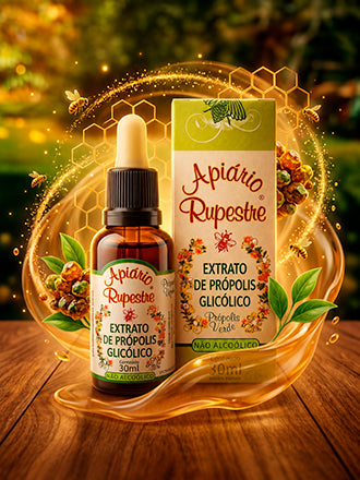 Green Propolis glycolic extract from Apiário Rupestre, 30ml bottle, showing the green propolis liquid in a glass container.