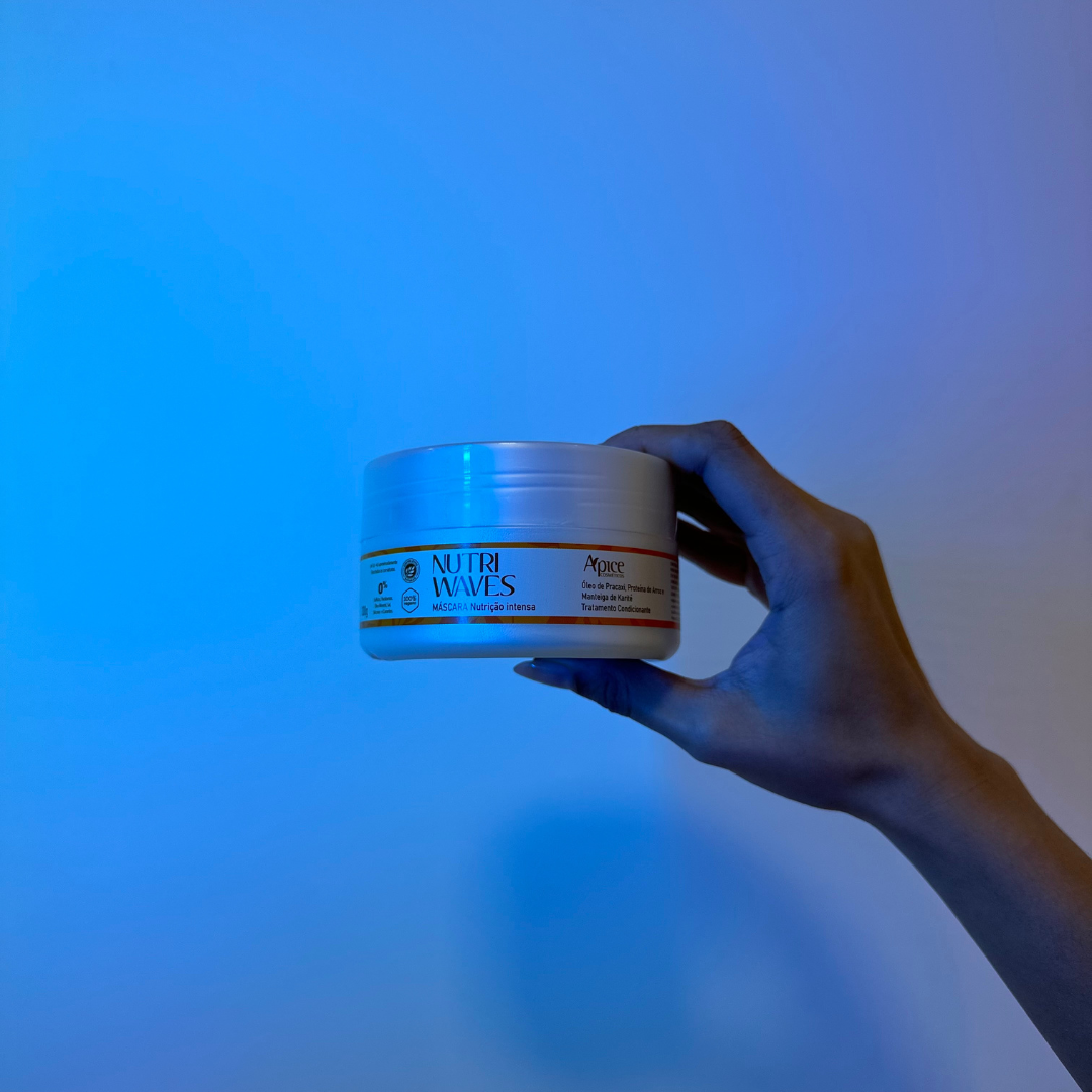APICE Nutri Waves Intense Nutrition Hair Mask 300g conditioning treatment for nourishing, wavy hair care.