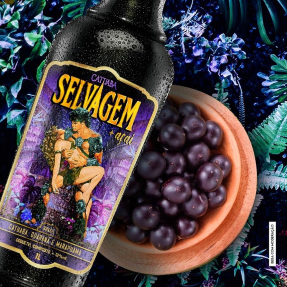 Selvagem cocktail featuring Açaí, Catuaba, Guaraná, and Marapuama in a 900ml bottle, by COMARY, with colorful fruit and herbal ingredients.