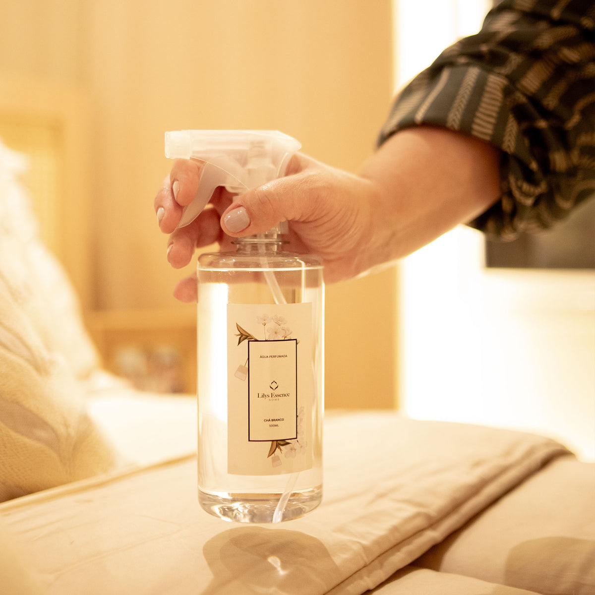 Scented Water for Fabrics - White Tea 500ml - BuyBrazil