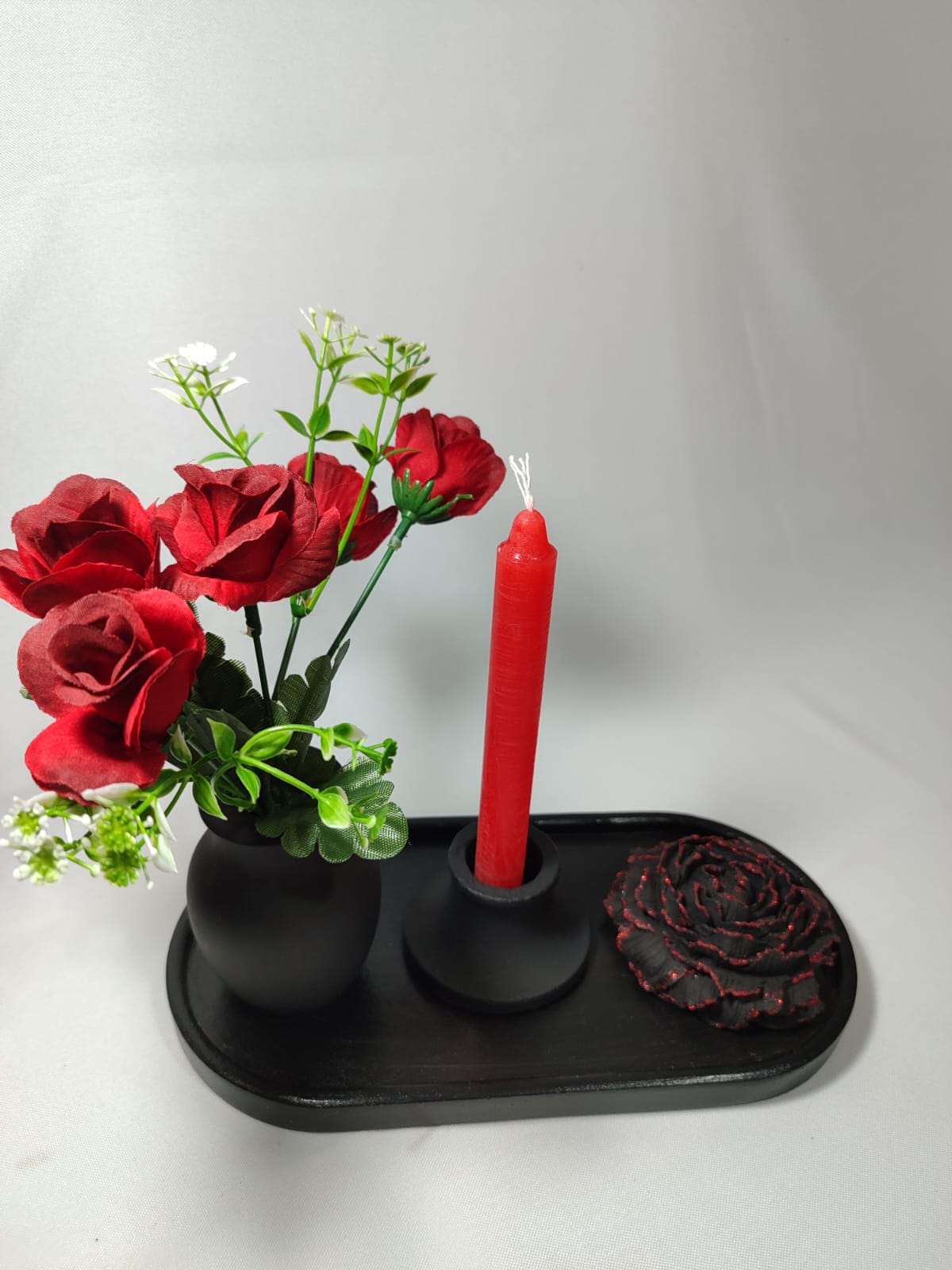 Lizart Tray, Candle Holder, Vase and Decorative Flower in Resistant Concrete. - BuyBrazil