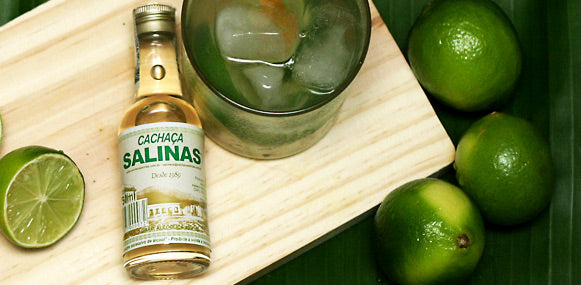 Cachaça Salinas Amburana 1000ml/33.8fl.oz. - BuyBrazil