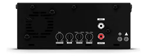 Soundigital SD3000 EVO 6 car audio amplifier showing front panel with control knobs and branding, designed for 3000W RMS mono sound.